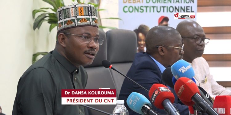 DEBAT DORIENTATION CONSTITUTIONNEL .00 03 17 06.Still004