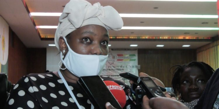 Asmaou BARRY à Ousmane Gaoual Diallo : non M. le ministre, le gouvernement ne peut pas fermer un média ! 1 IMG 20230520 WA0038