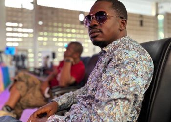 Musique : le DG d&rsquo;Espace tv rend hommage à Master G et à son art (Journal Rappé sur scène)