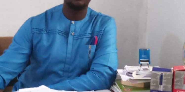 Médias/ HADAFO : Moustapha Fadama Kourouma est le nouveau chef d'antenne de Kalac Radio Kankan 1 Médias/ HADAFO : Moustapha Fadama Kourouma est le nouveau chef d’antenne de Kalac Radio Kankan