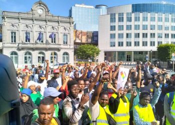 Belgique : Des Guinéens manifestent à la place de Luxembourg pour un retour à l’ordre constitutionnel
