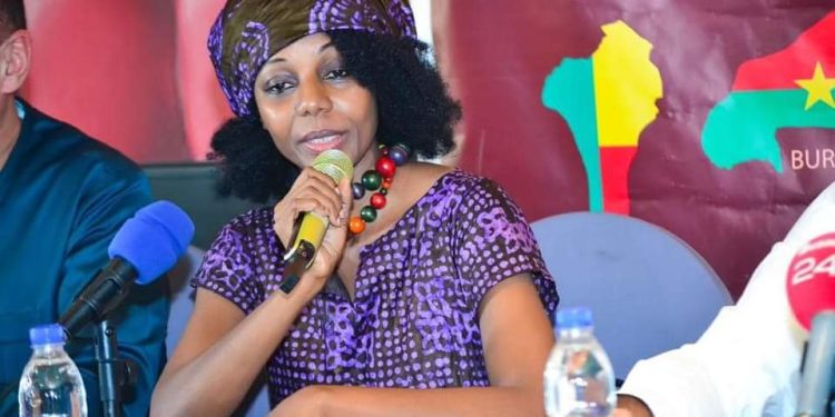 COMIGUI : Johanna Barry enfonce KPAAF et se prépare pour la 71ème édition de Miss Monde 1 COMIGUI : Johanna Barry enfonce KPAAF et se prépare pour la 71ème édition de Miss Monde