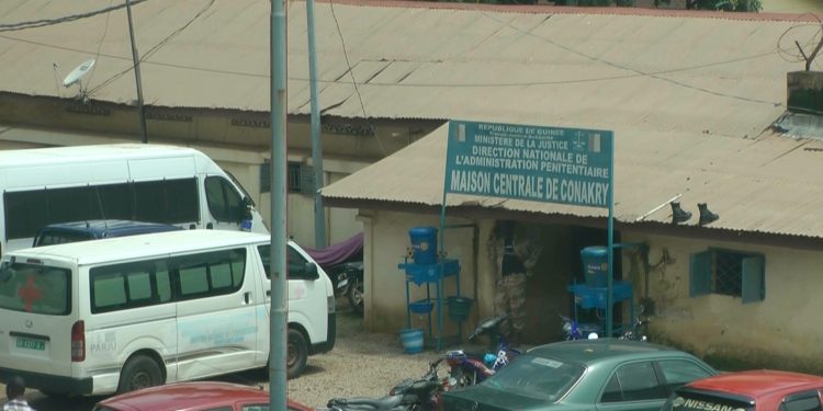 Justice : un nouveau règlement intérieur pour l'administration pénitentiaire en Guinée (Garde des sceaux) 1 Justice : un nouveau règlement intérieur pour l’administration pénitentiaire en Guinée (Garde des sceaux)