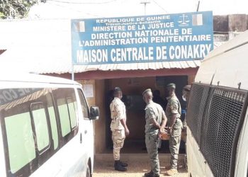 Justice : Les gardes pénitentiaires en colère, menacent de débrayer à Conakry