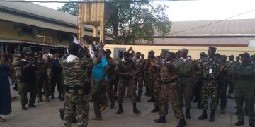 Justice : Les gardes pénitentiaires en colère, menacent de débrayer à Conakry