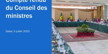 Sénégal : Macky Sall réitère sa décision de céder le pouvoir en conseil des ministres