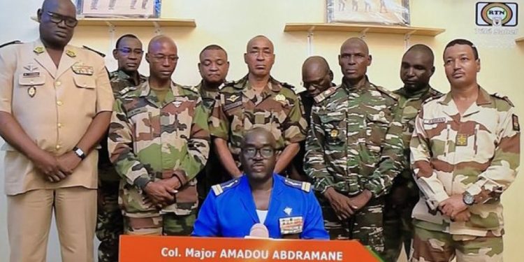 Niger : le regime de Bazoum est tombé, le CNSP instaure un couvre-feu et les frontières fermées 1 Niger : le regime de Bazoum est tombé, le CNSP instaure un couvre-feu et les frontières fermées