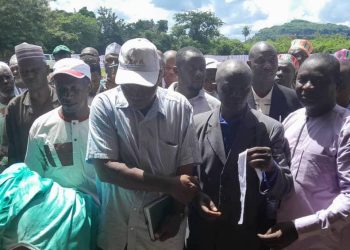 Développement local : remise des clés d’une école construite par les fils de Koïlondji Dando à Télimélé