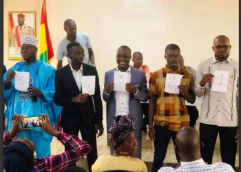 COLLECTIF DES FRUSTRES