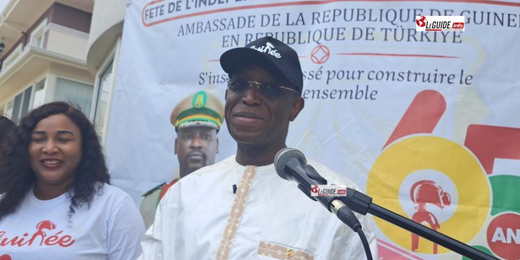 An 65 /Ankara : « le modèle de gouvernance imposé à l’Afrique ne marche pas » Gl Oumar Kandé 1 GENERAL OUMAR KANDE