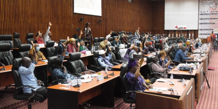 Infrastructures, Transformation numériques : 74% des dépenses d'investissement projetées en 202 1 vote lfi2024