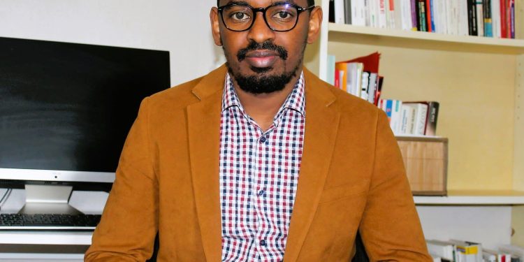 Forme et fond : l'analyse pointue du discours de l’adresse à la nation (Dr Saïkou Oumar Baldé) 1 Dr Saikou Oumar Balde