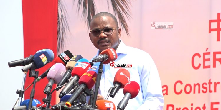 Dr Dansa KOUROUMA exprime une pensée attentionnée à l’endroit aux déguerpis de Kaporo 1 Dr DANSA KOUROUMA