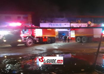 Urgent : un incendie en cours à Coléah Domino (Conakry)