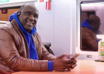 Le pouvoir du livre : le guinéen Lamine Guirassy adulé à travers le monde