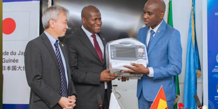 Ministère de la santé : voici le nombre des marchés publics octroyés en 2024 1 Ministère de la santé : voici le nombre des marchés publics octroyés en 2024