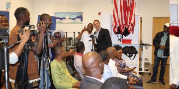 Diplomatie, Élections, Démocratie et Immigration : l&rsquo;ambassadeur des États-Unis en Guinée devant la presse