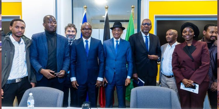 Bruxelles : plusieurs figures influentes autour d’Ibrahima Diallo pour la dédicace de son livre