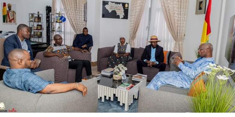 Guinée : Bah Oury joue sa dernière carte face à la crise dans les médias 1 Guinée : Bah Oury joue sa dernière carte face à la crise dans les médias