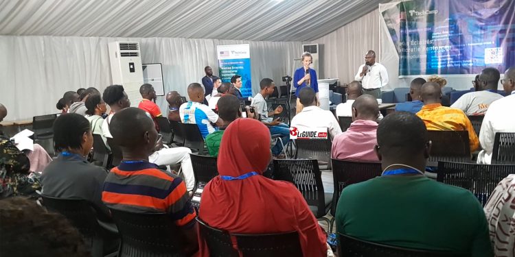 « Médias éclairés, démocratie renforcée », c’est parti pour la 1ère édition TECHCAMP Guinée 1 « Médias éclairés, démocratie renforcée », c’est parti pour la 1ère édition TECHCAMP Guinée