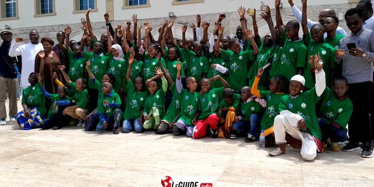 L’Ambassade des États-Unis accompagne la Grande Finale Nationale de la 3ᵉ Édition de la Dictée PGL en Guinée 1 L’Ambassade des États-Unis accompagne la Grande Finale Nationale de la 3ᵉ Édition de la Dictée PGL en Guinée
