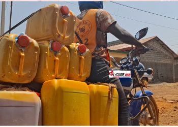 Guinée : avec sa moto il défie tout pour survivre 