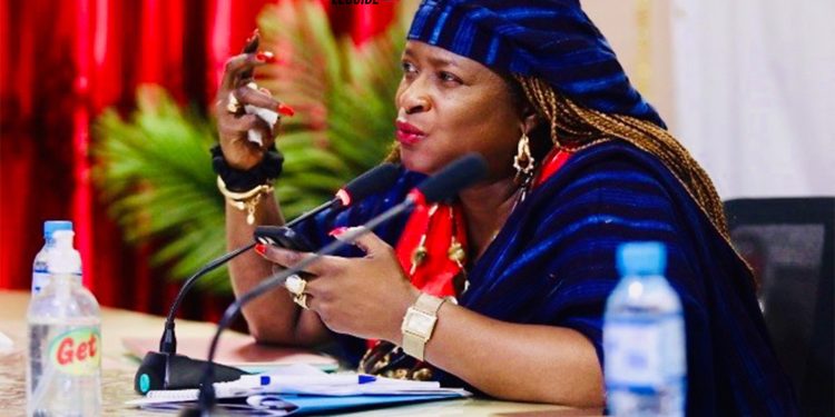 Xénophobie au Sénégal ? : l’acharnement sur une guinéenne fait des vives polémiques à Dakar 1 Xénophobie au Sénégal ? : l’acharnement sur une guinéenne fait des vives polémiques à Dakar