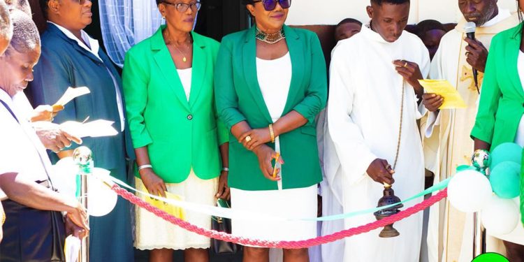 Dondon (Haïti) : le livre et la religion resistent à la violence des Gangs armés 1 Dondon (Haïti) : le livre et la religion resistent à la violence des Gangs armés