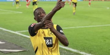 Dortmund enchaîne, Guirassy buteur à nouveau