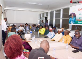 Politique : soutien au Gl Doumbouya à Conakry, le nombre de places revu à la baisse  