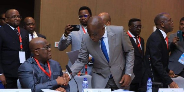 Insécurité en RDC : l'opposant Martin Fayulu s'adresse au président Tshesekedi, à Kabila et à C-Nangaa 1 Insécurité en RDC : l’opposant Martin Fayulu s’adresse au président Tshesekedi, à Kabila et à C-Nangaa
