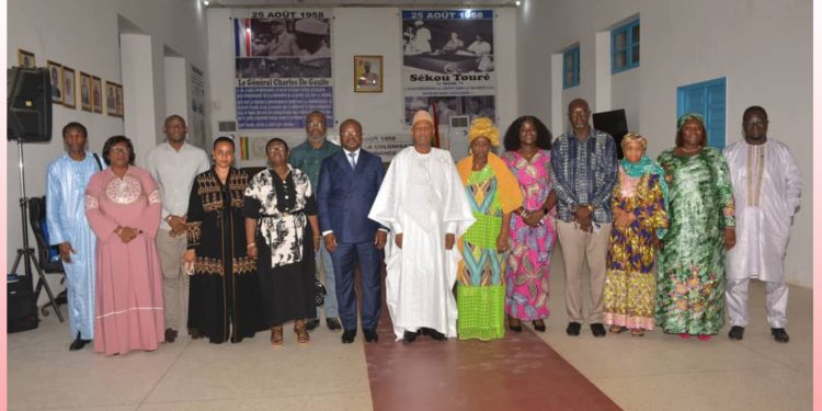 Élection en Guinée : une mission de l’Union Africaine reçue à la HAC à Conakry 1 Élection en Guinée : une mission de l’Union Africaine reçue à la HAC à Conakry