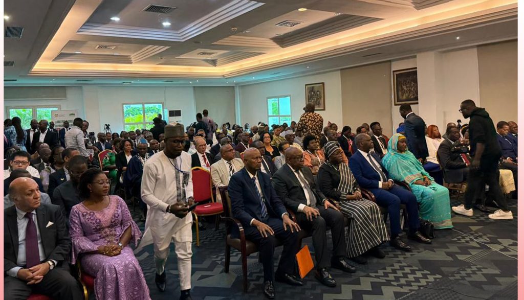 Médias et Intelligence Artificielle : le Colloque international de Cotonou fait des recommandations 4 PUBLIC ET PERSONALITES DU COLLOQUE DE CONTONOU