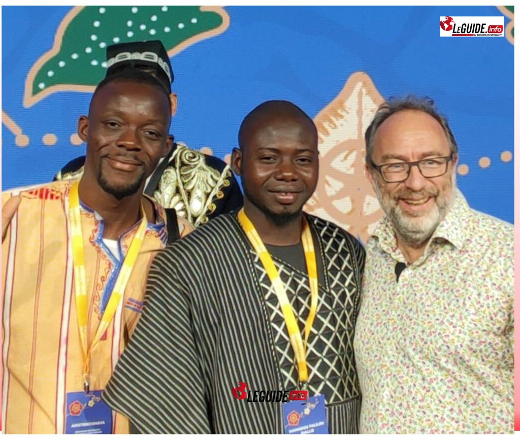 Nairobi (Wikimédia) : Mariam Keïta représente la Guinée à Wikimania ! 3 Aristide Kouame Cote DIvoire Mamadou Falilou Diallo Guinee Jimmy Wales Fondateur de Wikipedia Wikimania Singapour 2023