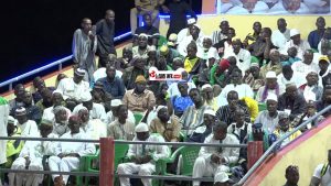 Des fideles musulmans au Maoulud 2025 a Kankan