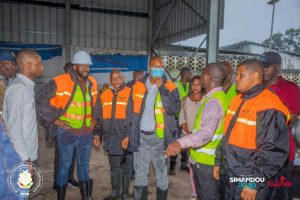 Le ministre de lHydraulique et des Hydrocarbures aux depots dordures dans la capitale
