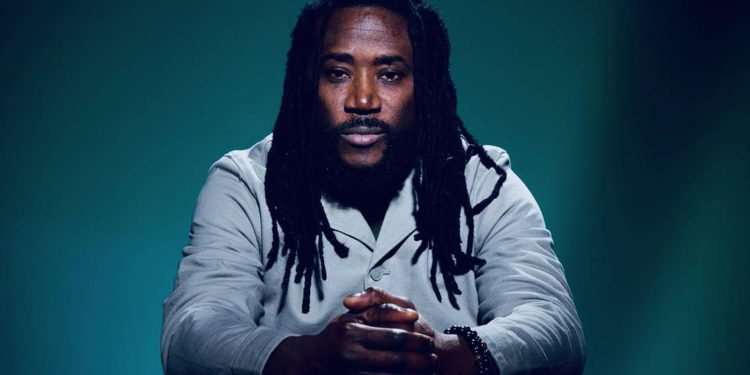 Urgent : L’artiste Elie Kamano dénonce «l’enlèvement» de ses enfants à Conakry