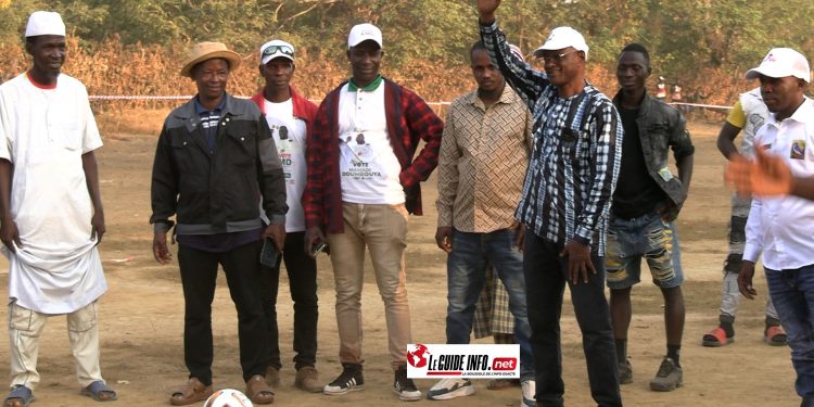 Guinée : Après la victoire provisoire de la GMD, Bah Oury en « tournée de remerciement » à Sangarédi 1 Guinée : Après la victoire provisoire de la GMD, Bah Oury en « tournée de remerciement » à Sangarédi