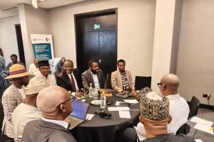 Pendessa SPPG en chapeau avec dautres panelistes