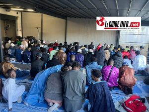 Les fidèles se sont réunis à la mosquée Ali Pasha, située au 199 Hamburger Strasse.