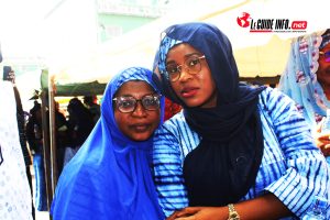 Mme Camara Fatoumata Hervé Cissé, Directrice des Ressources Humaines de TOPAZ Multi industrie  avec une collègue