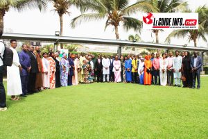Des participants à la réunion bilatérale sur l'exécution des arrêts de la Cour de Justice de la CEDEAO à Conakry