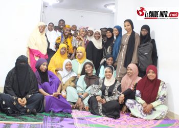 Des participants à la conférence de presse islamique de Touma Multi-Service SARLU