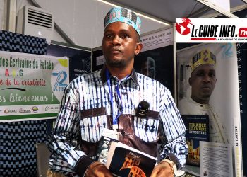 ELHADJ THIERNO NOUHOU DIALLO, AUTEUR DU LIVRE - FINANCE ISLAMIQUE ET TONTINES