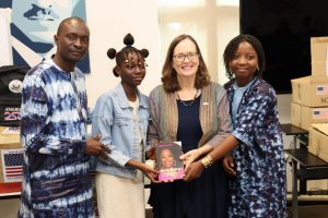 72h du livre : les États-Unis scellent un partenariat historique par un don massif d'ouvrages