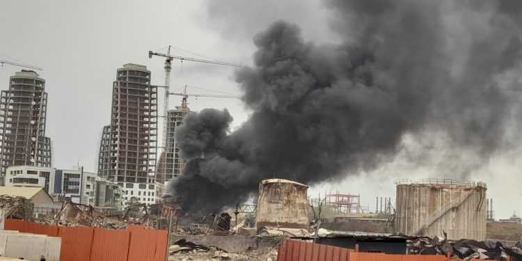 Alerte incendie à Kaloum – Zone bouclée !
