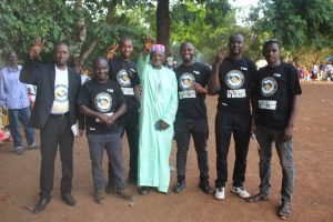 L'ultime journée de campagne : la GMD sans répit à Boké, la confiance mais le contrôle aussi 2 Mamadou Oury Bah avec le comité d'organisation de Donkin Boulléré