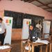 🚨 La DGE proclame ce soir les résultats globaux des élections du 31 mai 2026 5 Un bureau de vote à l'école primaire Bakoutoubou de lavage àSangarédi