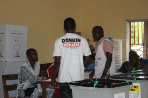 Sangarédi-Jour du scrutin du 31 mai : Peu d'engouement, mais un vote calme 7 IMG 1296