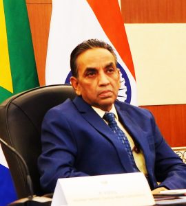 Le Dr Pradeep Kumar Saxena, ancien Commissaire indien aux eaux de l'Indus )